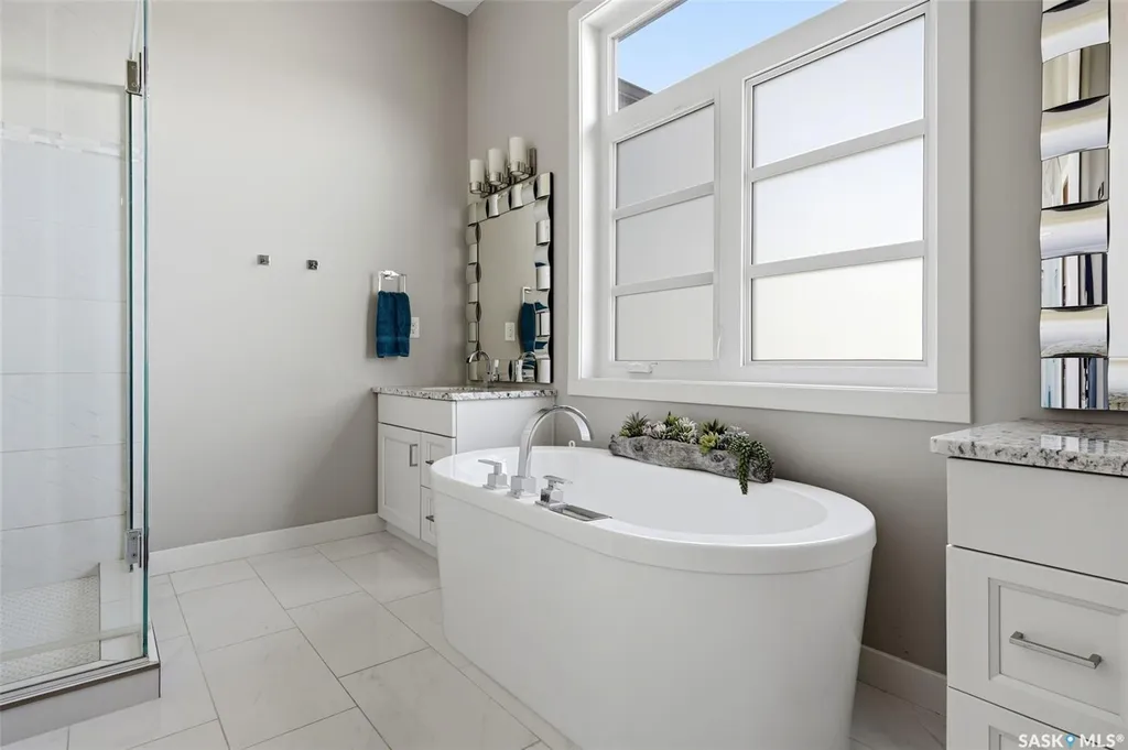 4410 Sage Crescent E Regina SK S4V 3H7