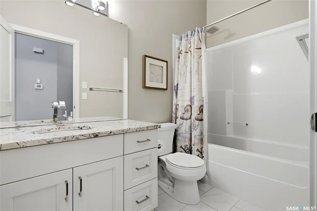 4410 Sage Crescent E Regina SK S4V 3H7