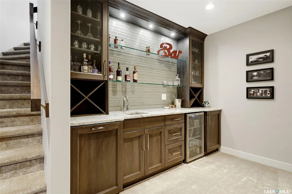 4410 Sage Crescent E Regina SK S4V 3H7