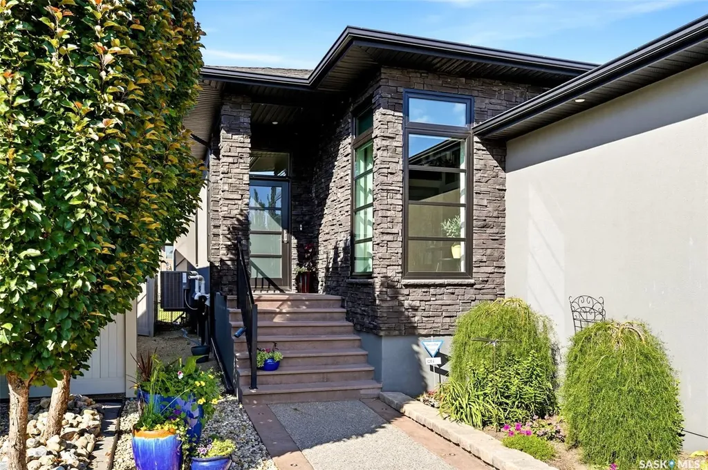 4410 Sage Crescent E Regina SK S4V 3H7