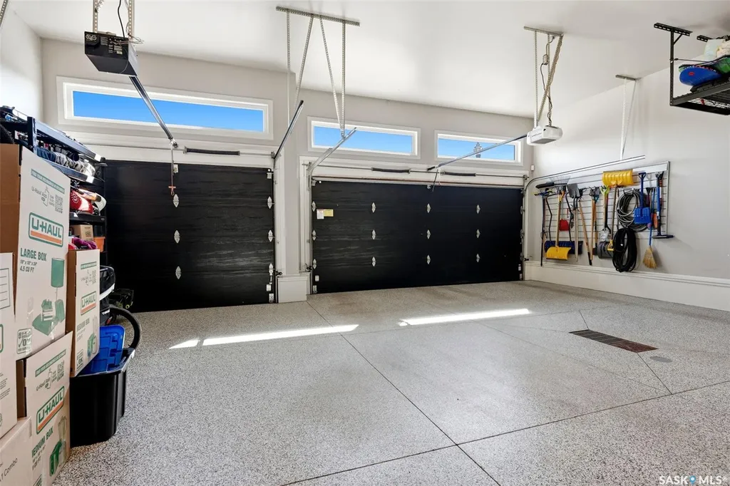 4410 Sage Crescent E Regina SK S4V 3H7