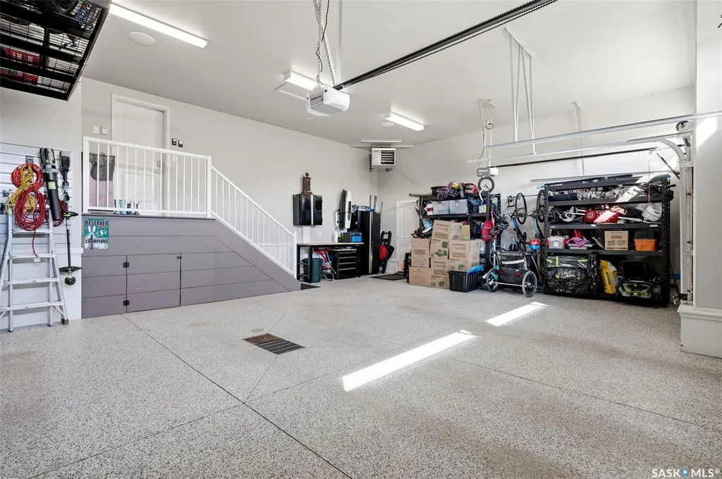 4410 Sage Crescent E Regina SK S4V 3H7