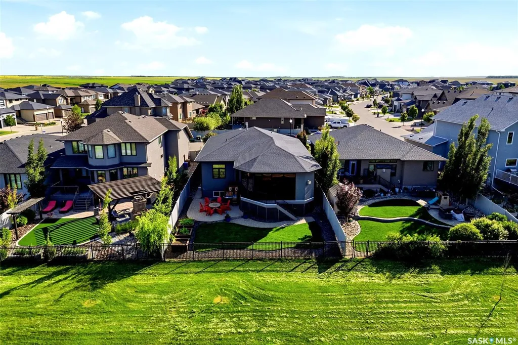 4410 Sage Crescent E Regina SK S4V 3H7