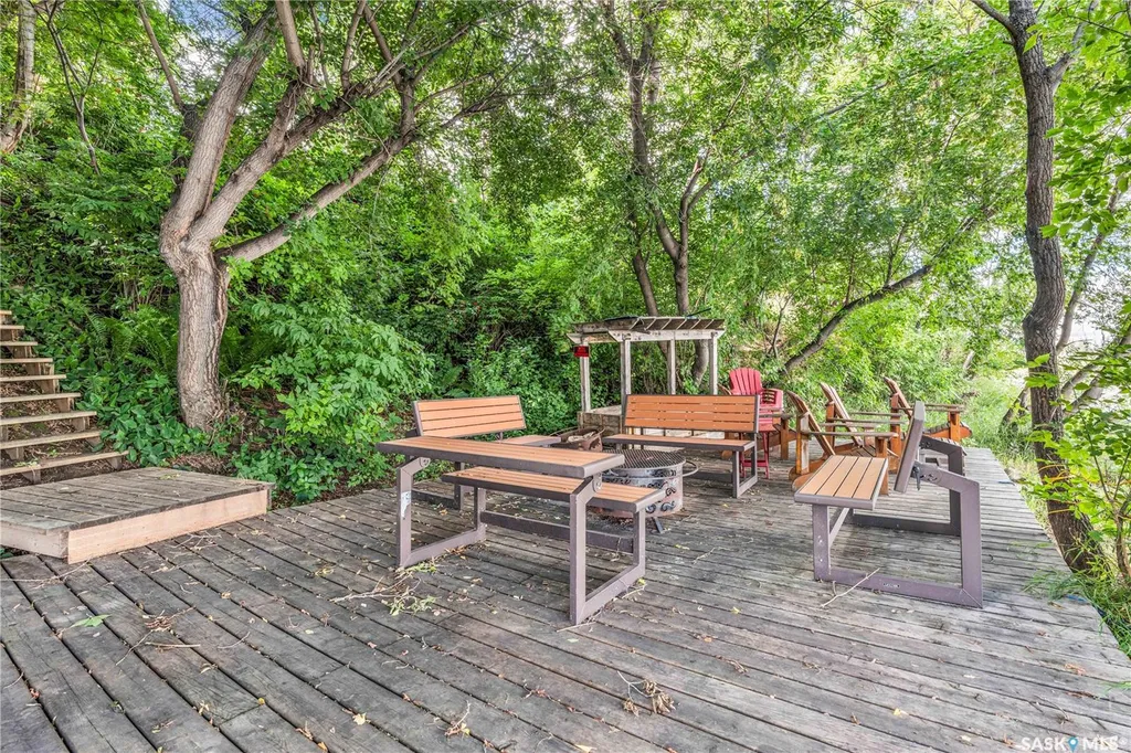 532 River Street E Prince Albert SK S6V 0A6