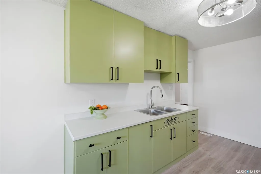 1919 14th Street W Prince Albert SK S6V 3P3