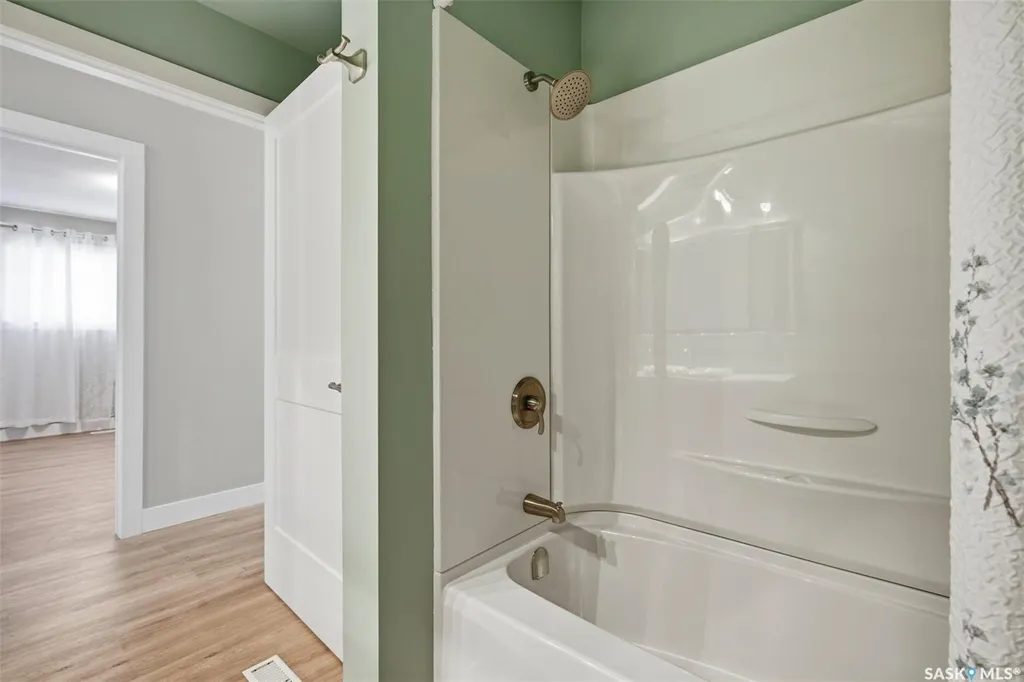 1919 14th Street W Prince Albert SK S6V 3P3