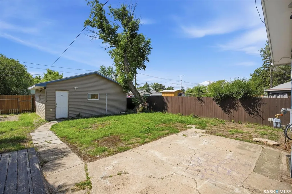 1919 14th Street W Prince Albert SK S6V 3P3