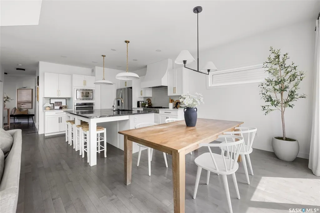 5196 Aviator Crescent Regina SK S4W 0G5