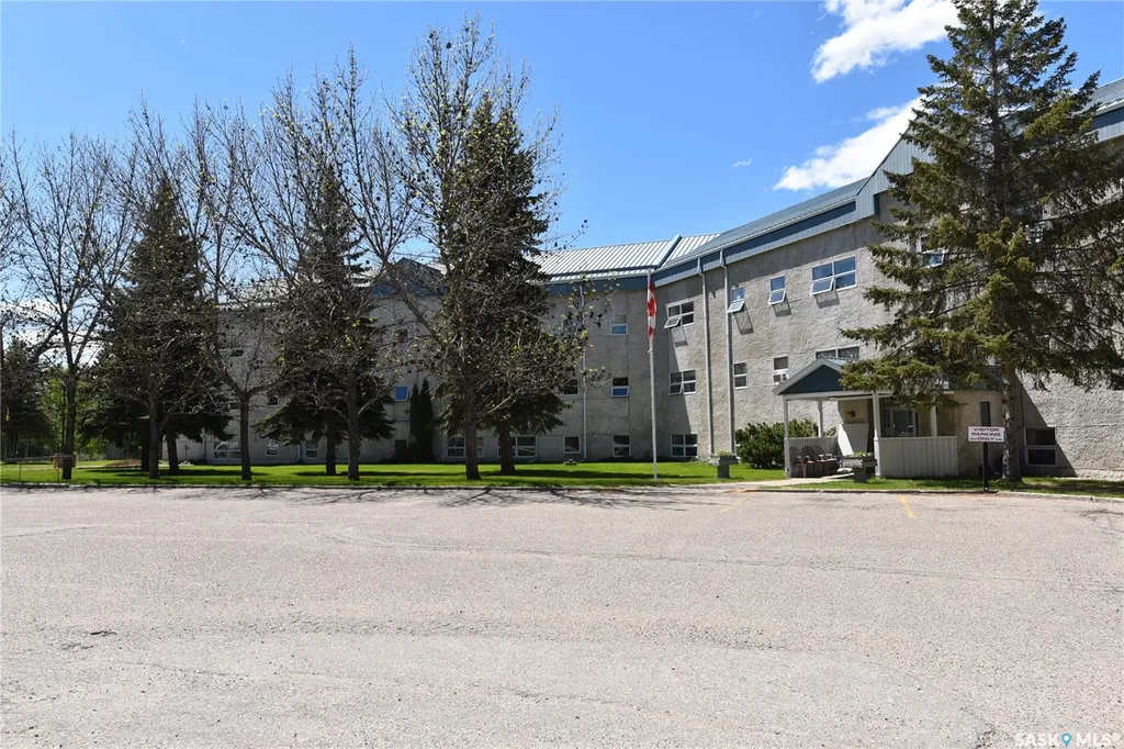 102 Manor Drive Nipawin SK S0E 1E0