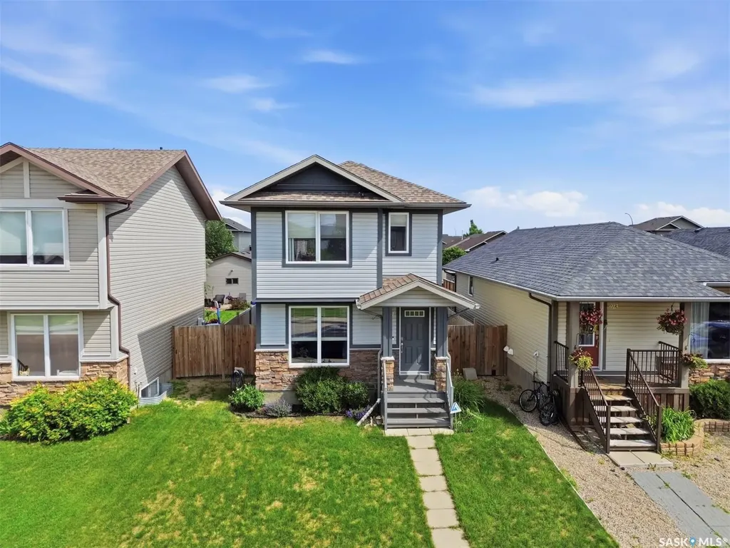 911 Glenview Cove Martensville SK S0K 0A2