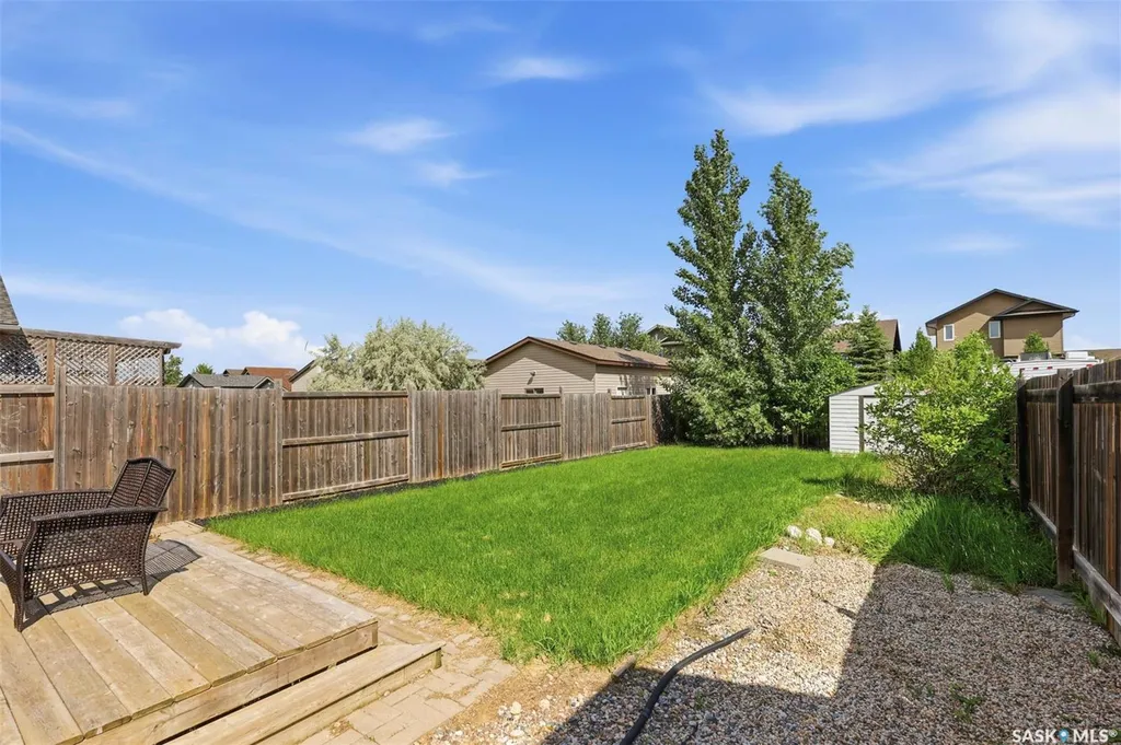 911 Glenview Cove Martensville SK S0K 0A2