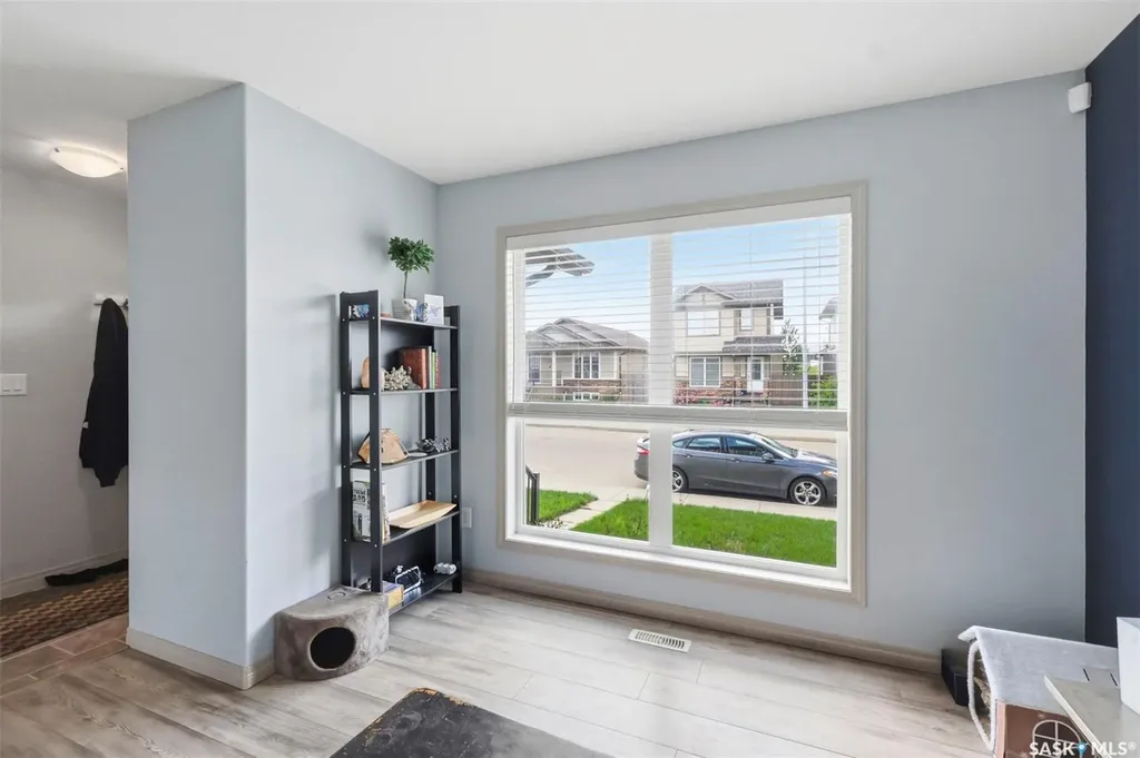 911 Glenview Cove Martensville SK S0K 0A2