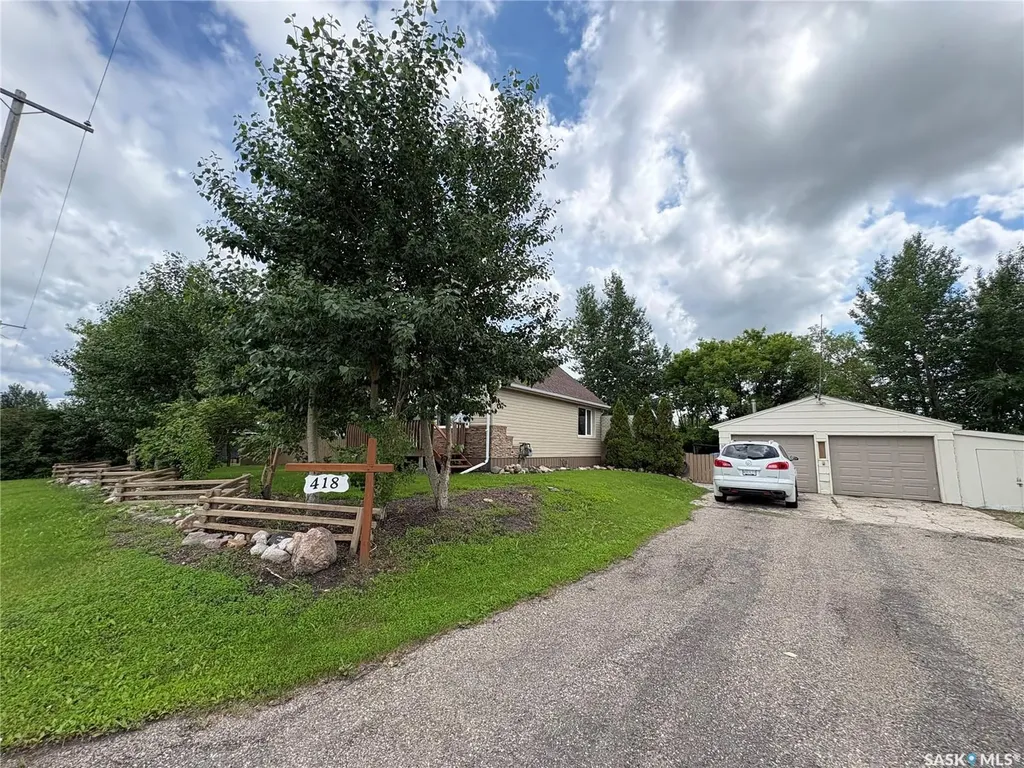 418 - 16 Highway Foam Lake SK S0A 1A0