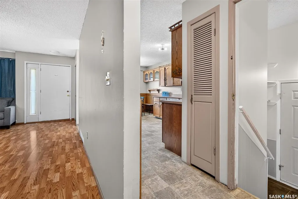 980 Brown Street Moose Jaw SK S6H 2Z2