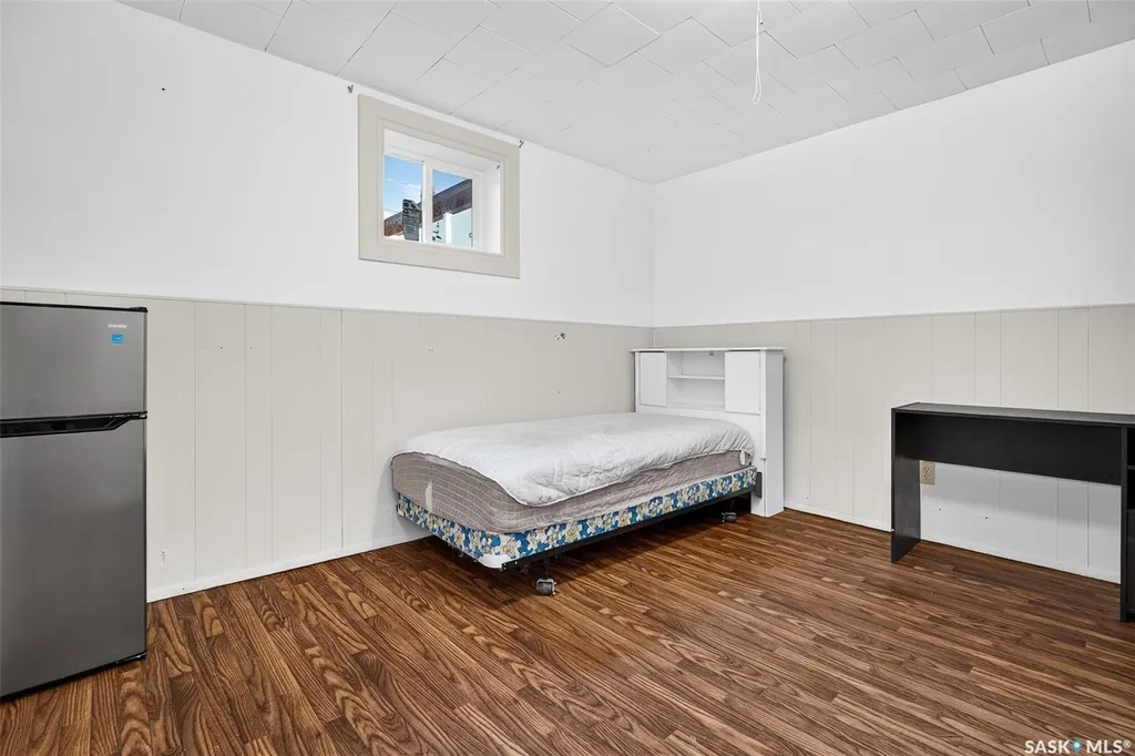 980 Brown Street Moose Jaw SK S6H 2Z2