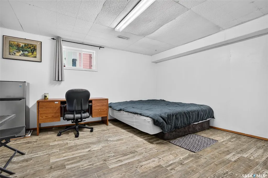 980 Brown Street Moose Jaw SK S6H 2Z2