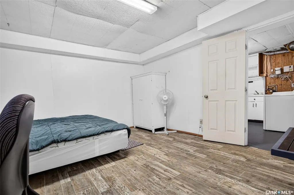980 Brown Street Moose Jaw SK S6H 2Z2