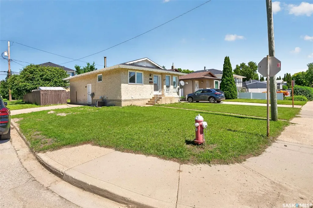 980 Brown Street Moose Jaw SK S6H 2Z2