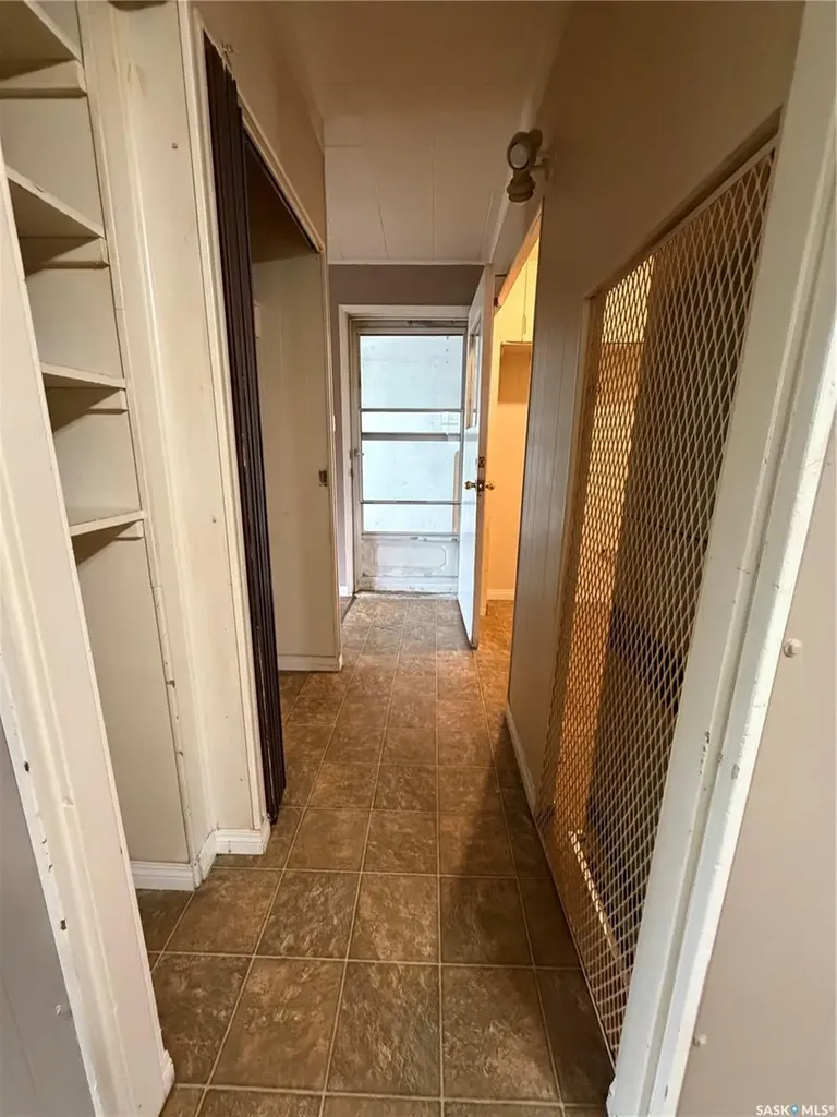 1524 Rayner Avenue Saskatoon SK S7N 1Y1