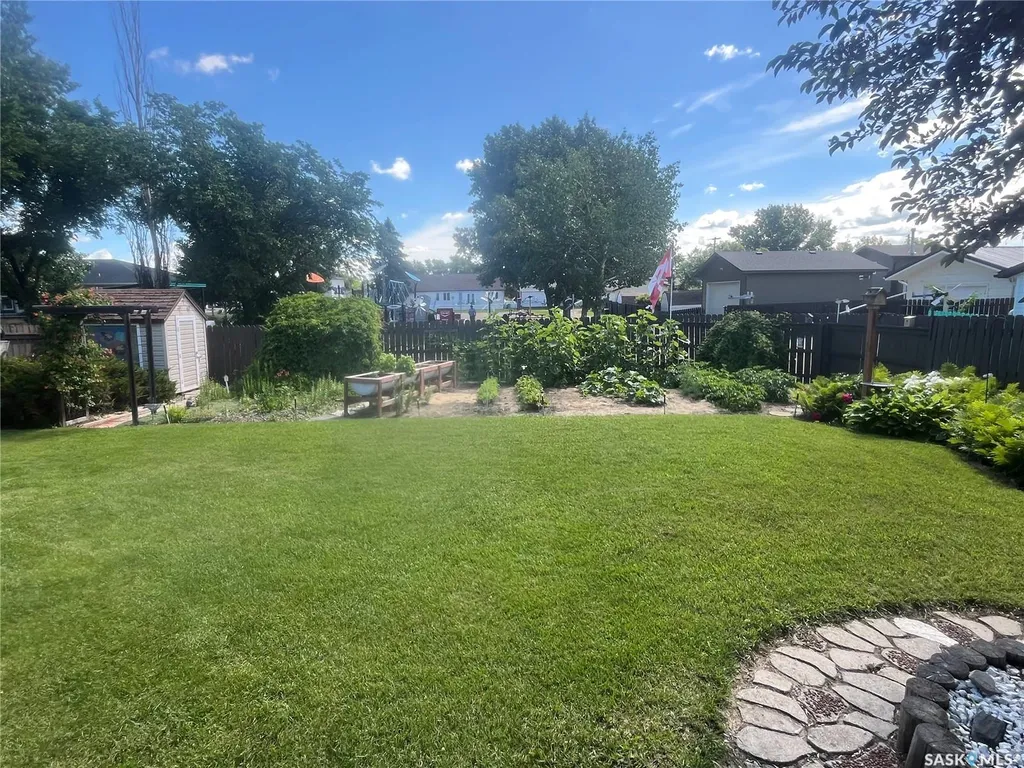 502 Young Street Rosetown SK S0L 2V0