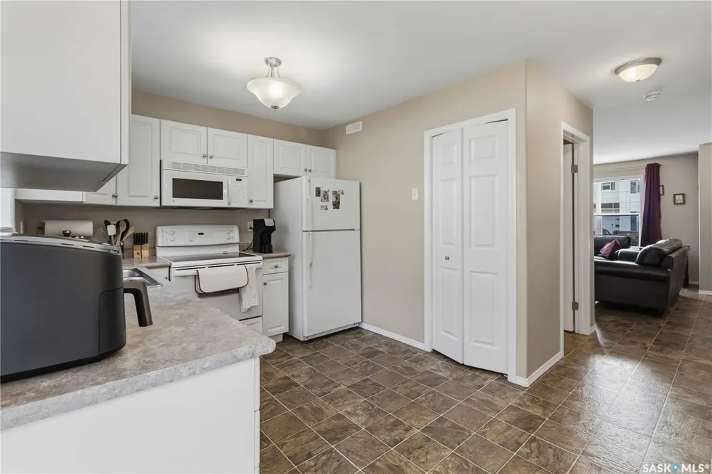 203 Herold Terrace Saskatoon SK S7V 1H7