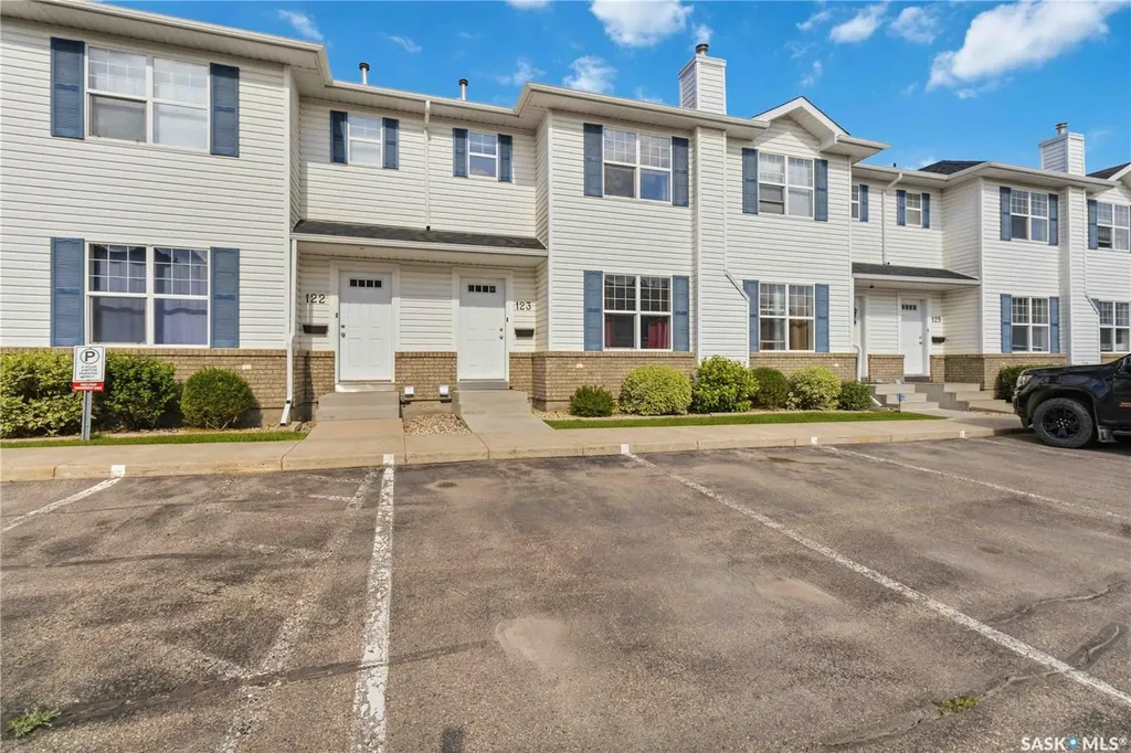 203 Herold Terrace Saskatoon SK S7V 1H7