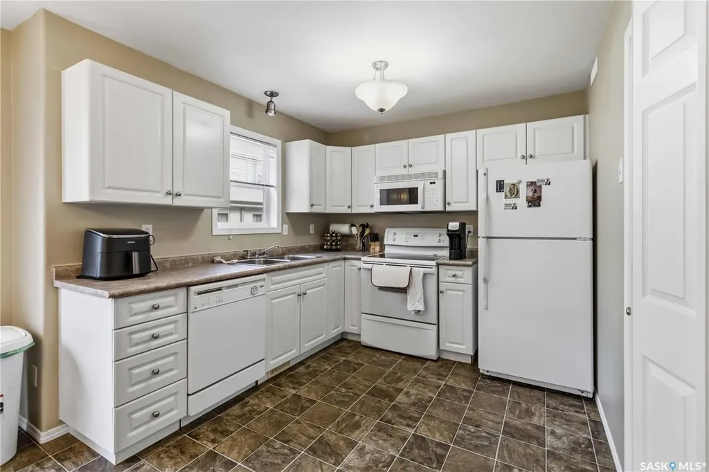 203 Herold Terrace Saskatoon SK S7V 1H7