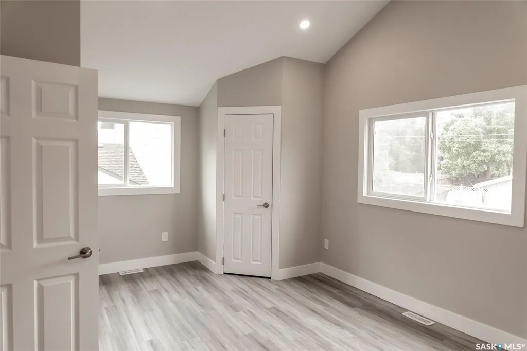 59 Lillooet Street E Moose Jaw SK S6H 4S3