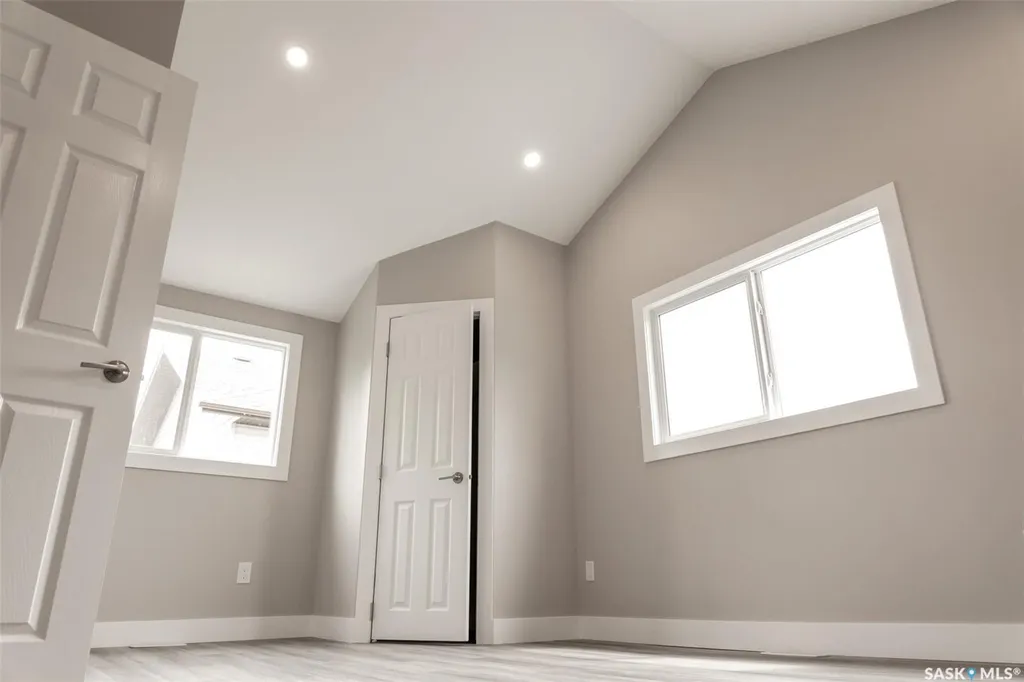 59 Lillooet Street E Moose Jaw SK S6H 4S3