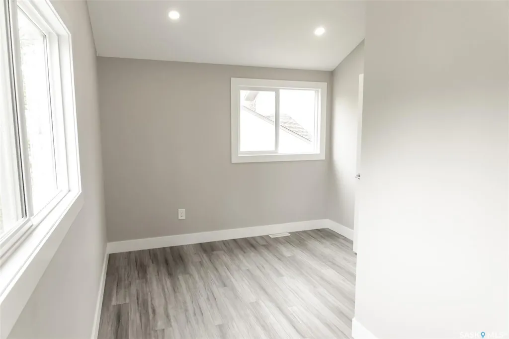 59 Lillooet Street E Moose Jaw SK S6H 4S3