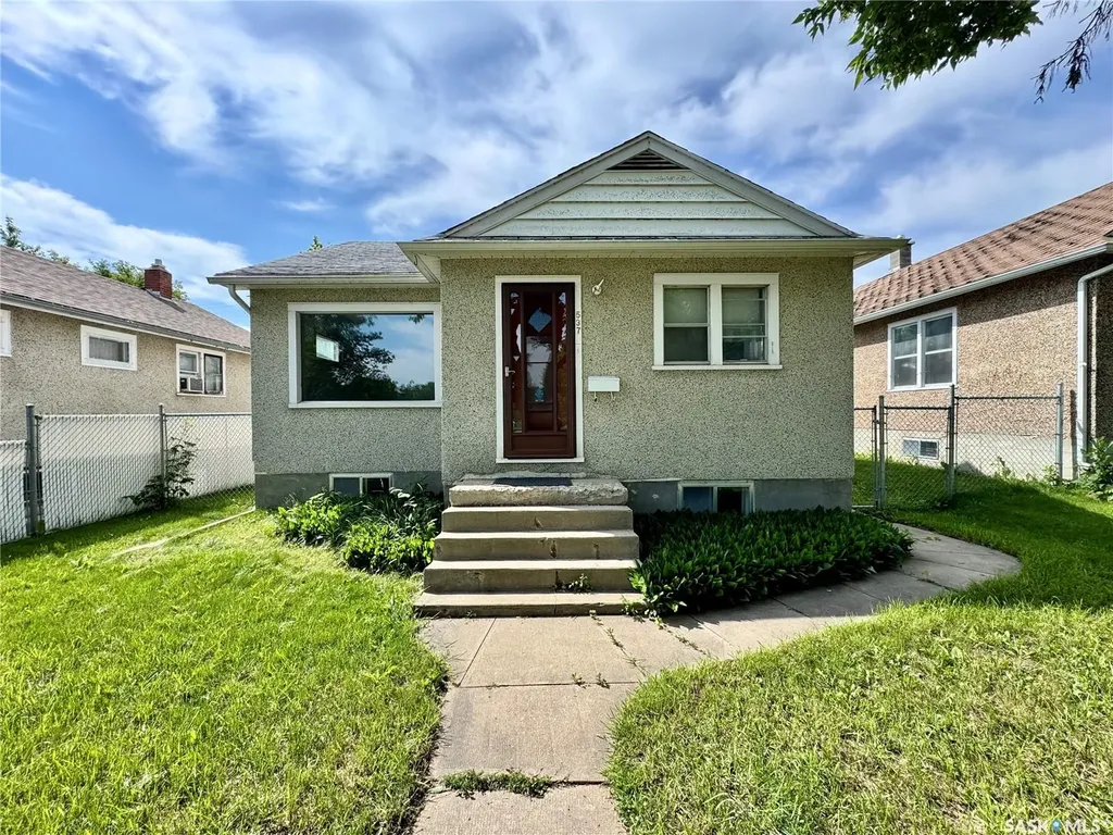 537 9th Street E Prince Albert SK S6V 0Y4