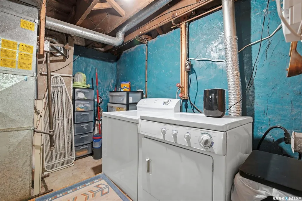 805 H Avenue S Saskatoon SK S7M 1X3