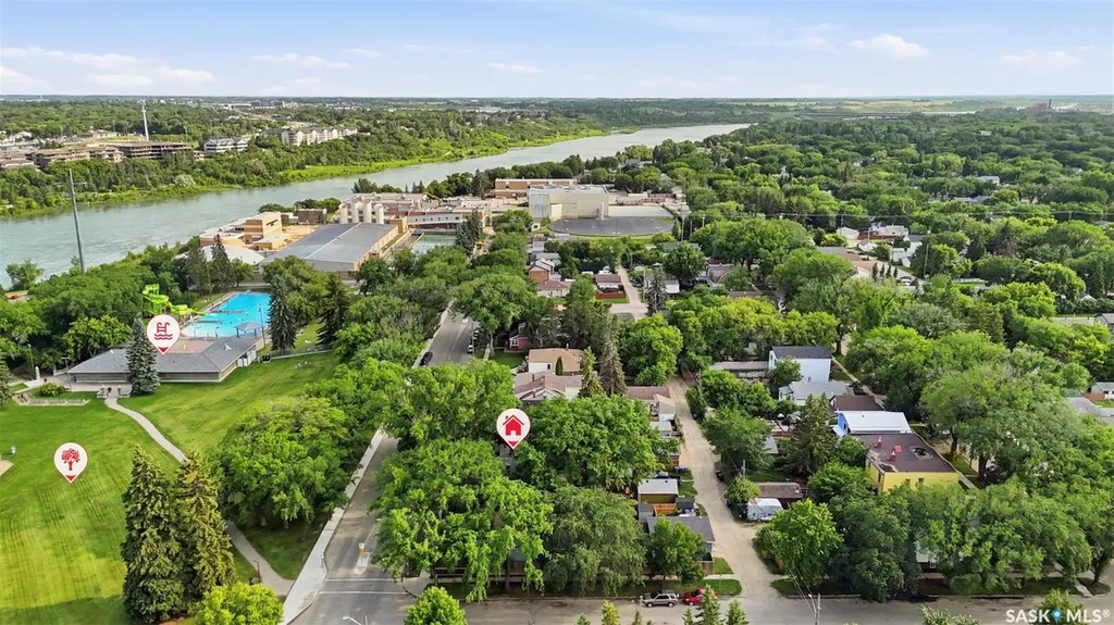805 H Avenue S Saskatoon SK S7M 1X3