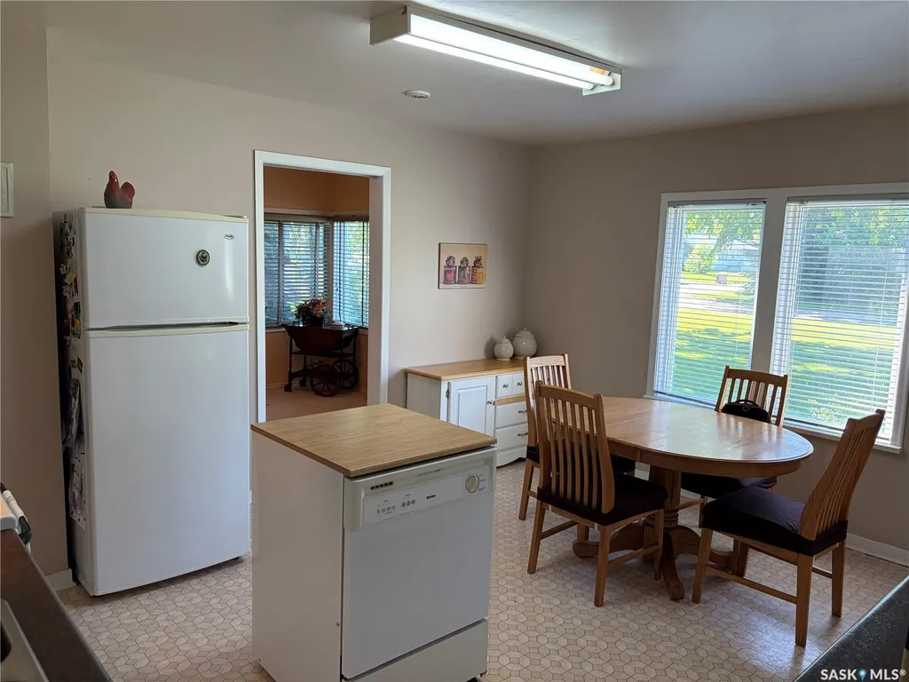305 1st Street NW Wadena SK S0A 4J0