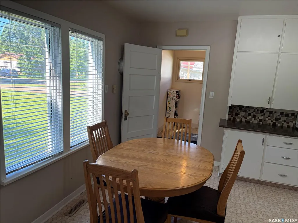 305 1st Street NW Wadena SK S0A 4J0