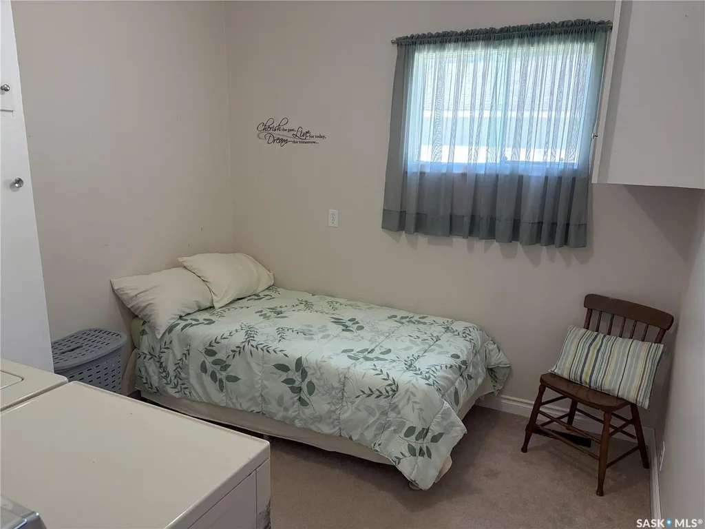 305 1st Street NW Wadena SK S0A 4J0