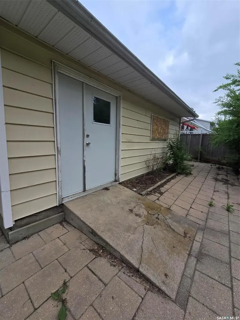 1118 Bell Street Indian Head SK S0G 2K0