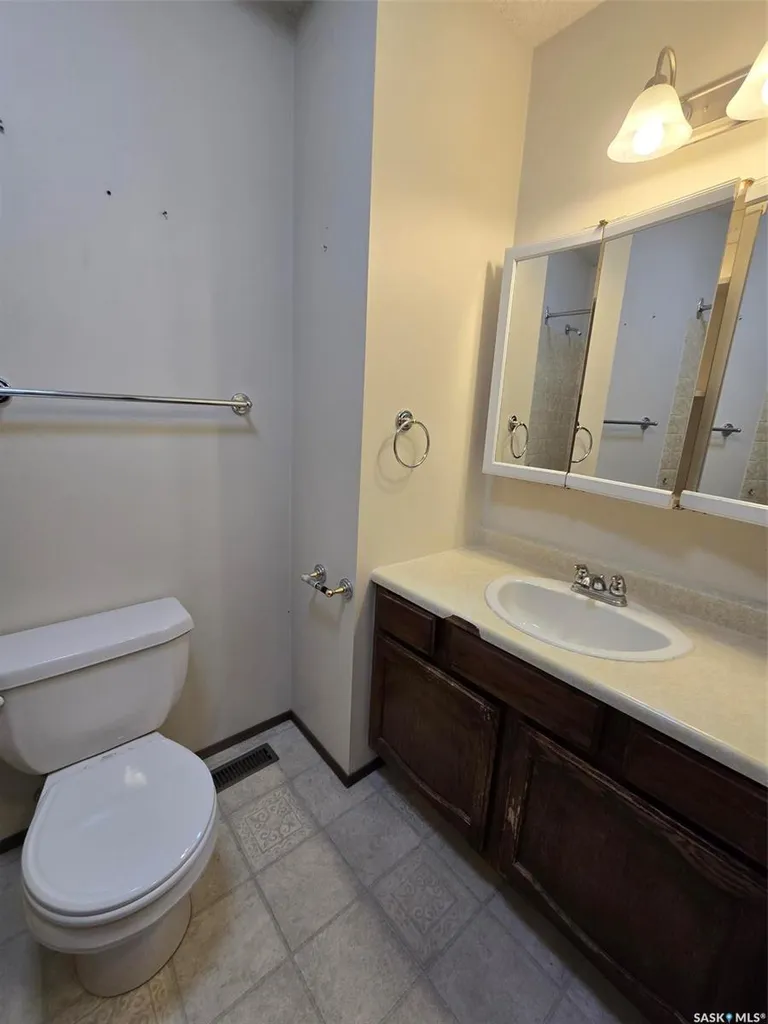 1118 Bell Street Indian Head SK S0G 2K0