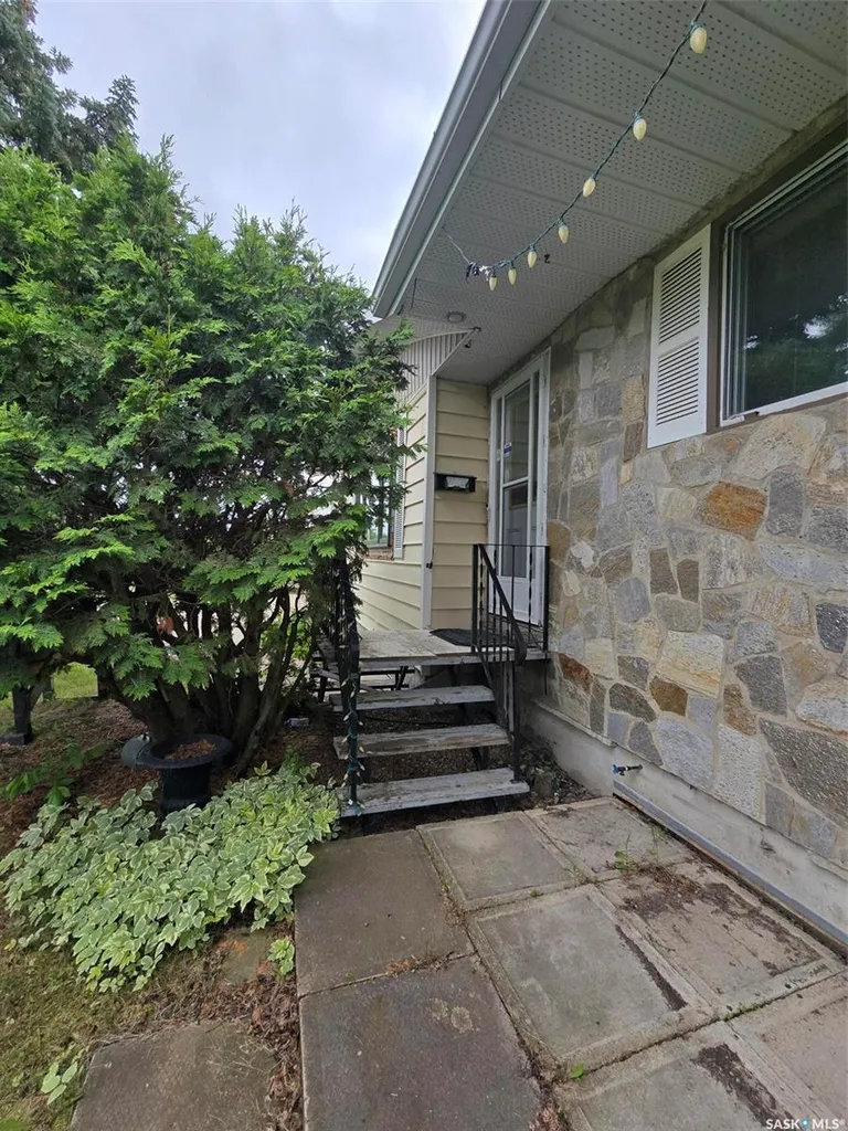 1118 Bell Street Indian Head SK S0G 2K0