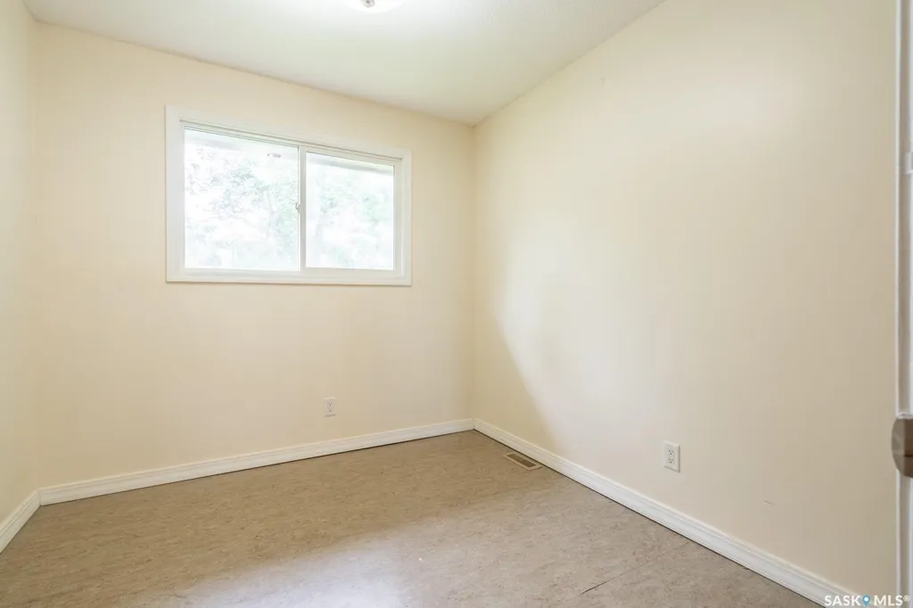 169 Rothwell Crescent Regina SK S4R 1R5