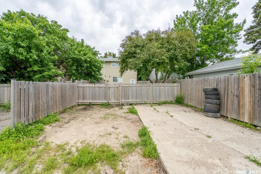169 Rothwell Crescent Regina SK S4R 1R5