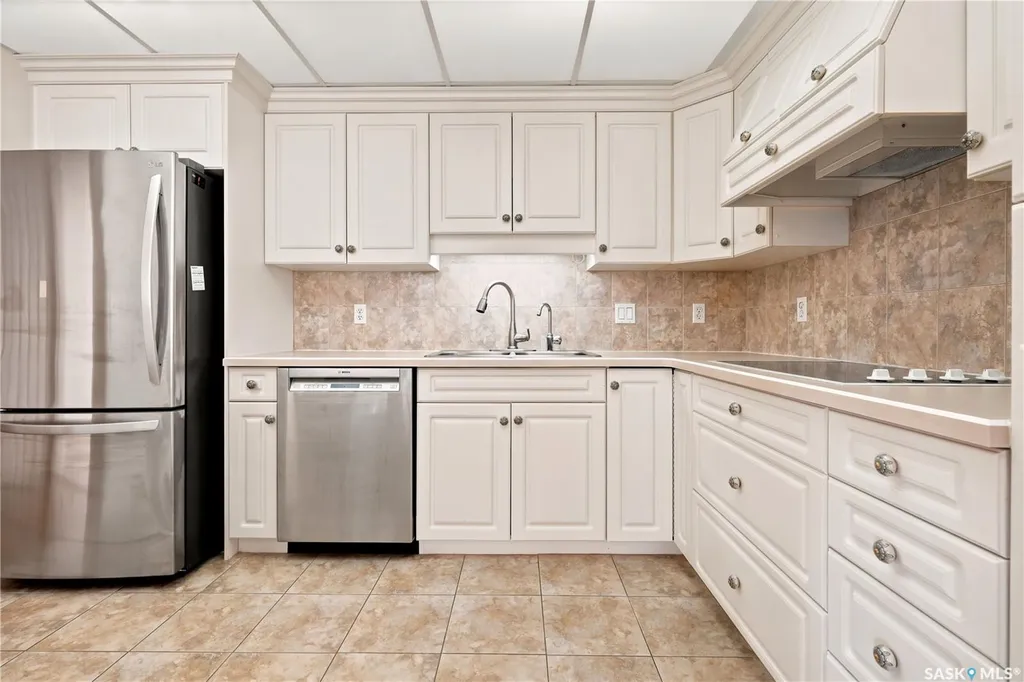 2333 Scarth Street Regina SK S4P 2J8