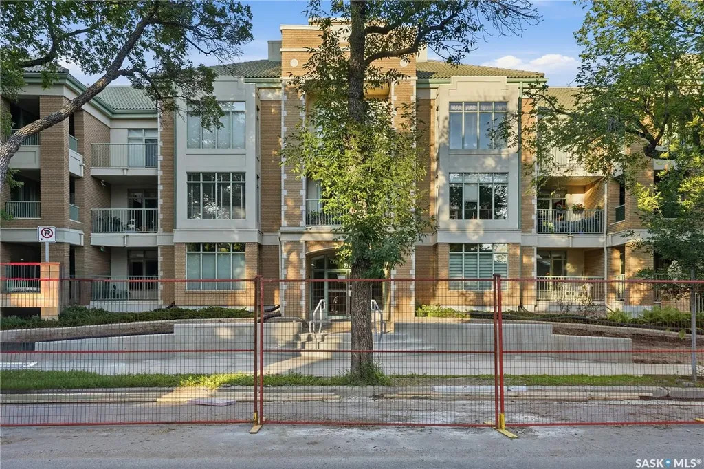 2333 Scarth Street Regina SK S4P 2J8