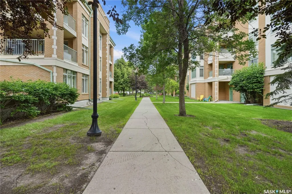 2333 Scarth Street Regina SK S4P 2J8