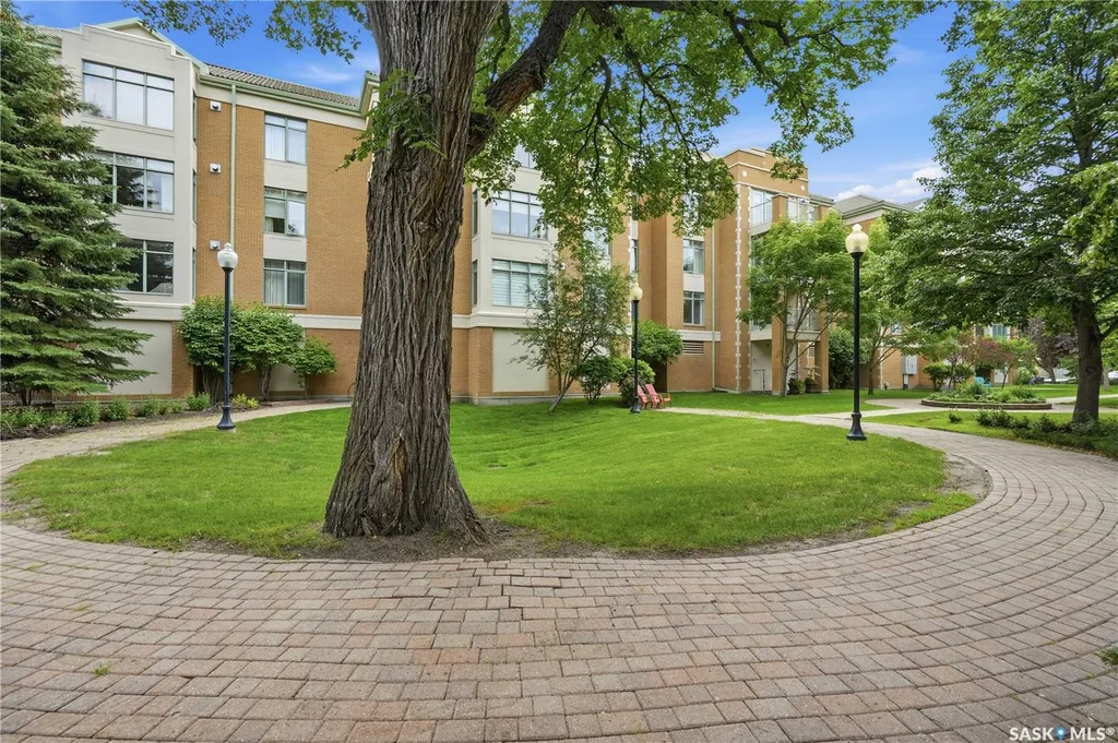 2333 Scarth Street Regina SK S4P 2J8