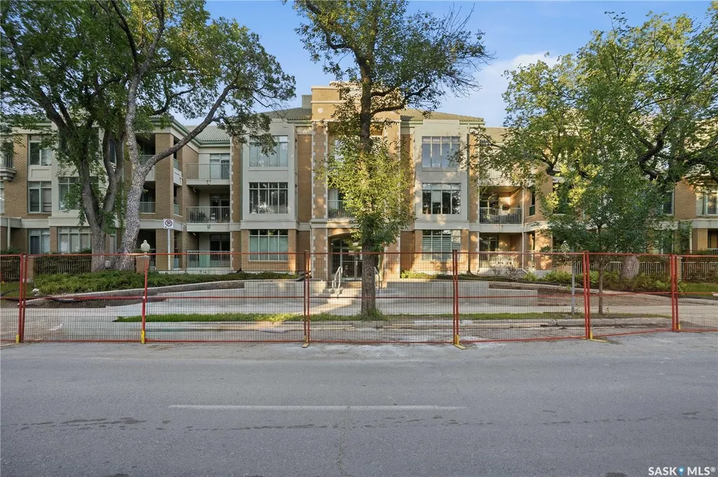 2333 Scarth Street Regina SK S4P 2J8