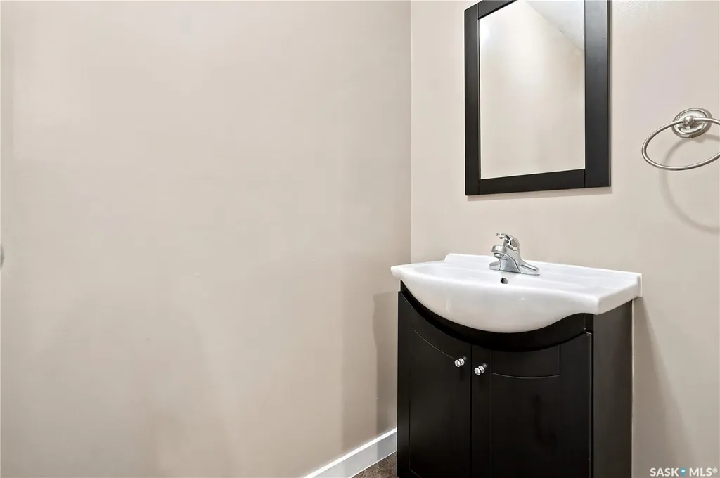 465 Montreal Street Regina SK S4R 1L4