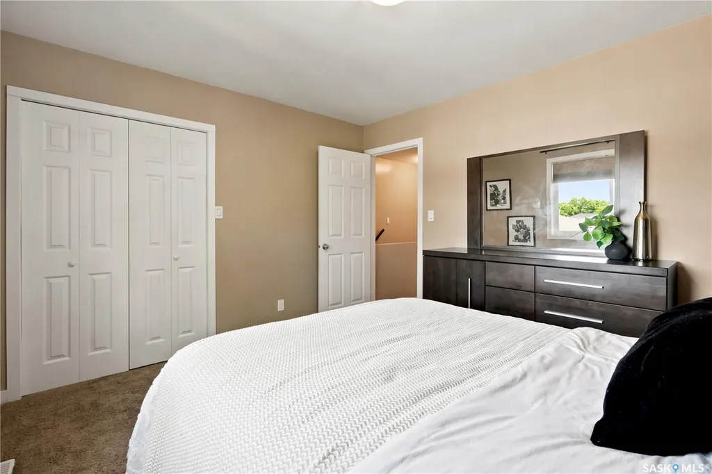 465 Montreal Street Regina SK S4R 1L4
