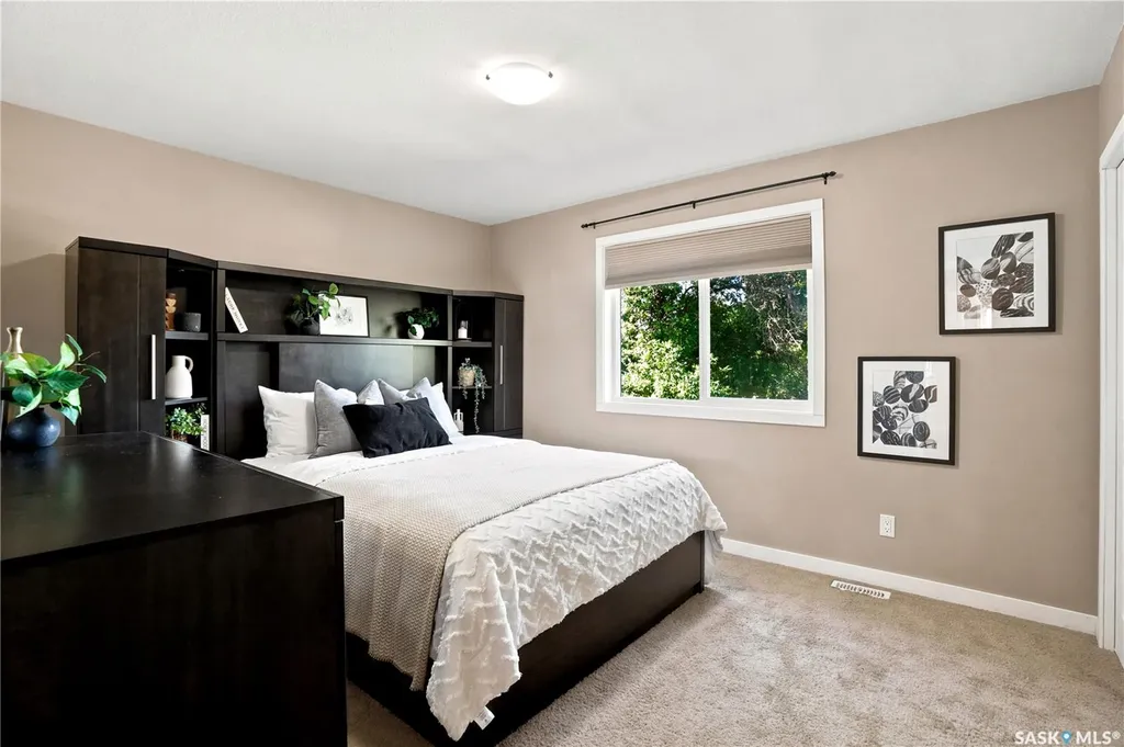 465 Montreal Street Regina SK S4R 1L4