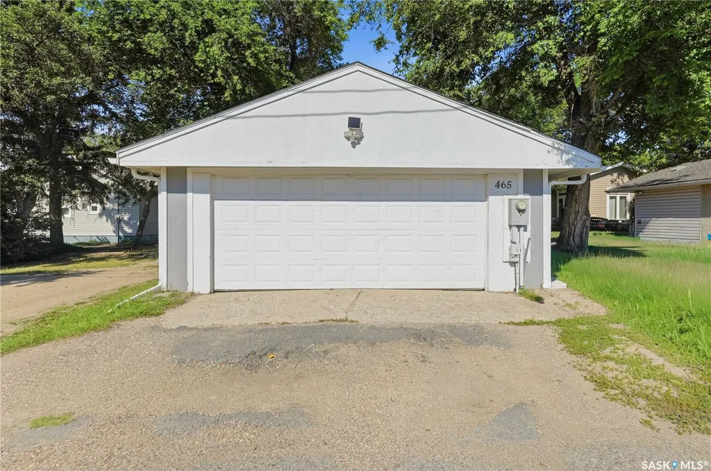 465 Montreal Street Regina SK S4R 1L4